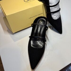 Cozy Island knit black 2 strap mule- Brand new